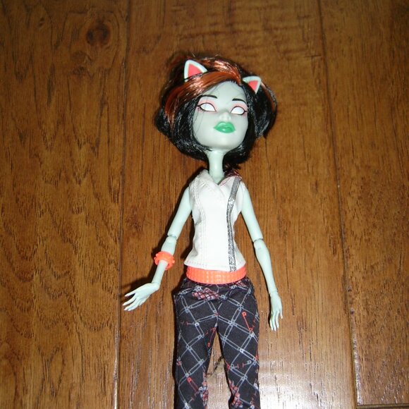 Monster High Doll, Freaky Fusion Scarah Screams - Picture 2 of 3